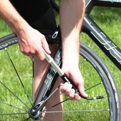 Raccord De Pompe Vélo Avec Manomètre Intégré Zefal – Z-HOZE -PORTE BAGAGE VÉLO Soldes Magasin raccord de pompe velo avec manometre integre zefal z hoze 3